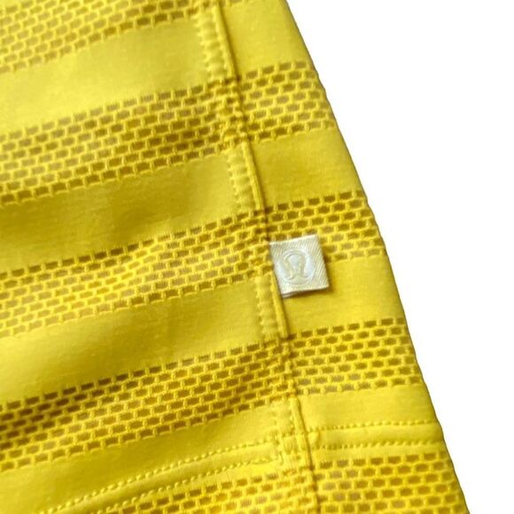 Lululemon Cates Crop Mesh Tee Honeycomb Yellow - Picture 4 of 5